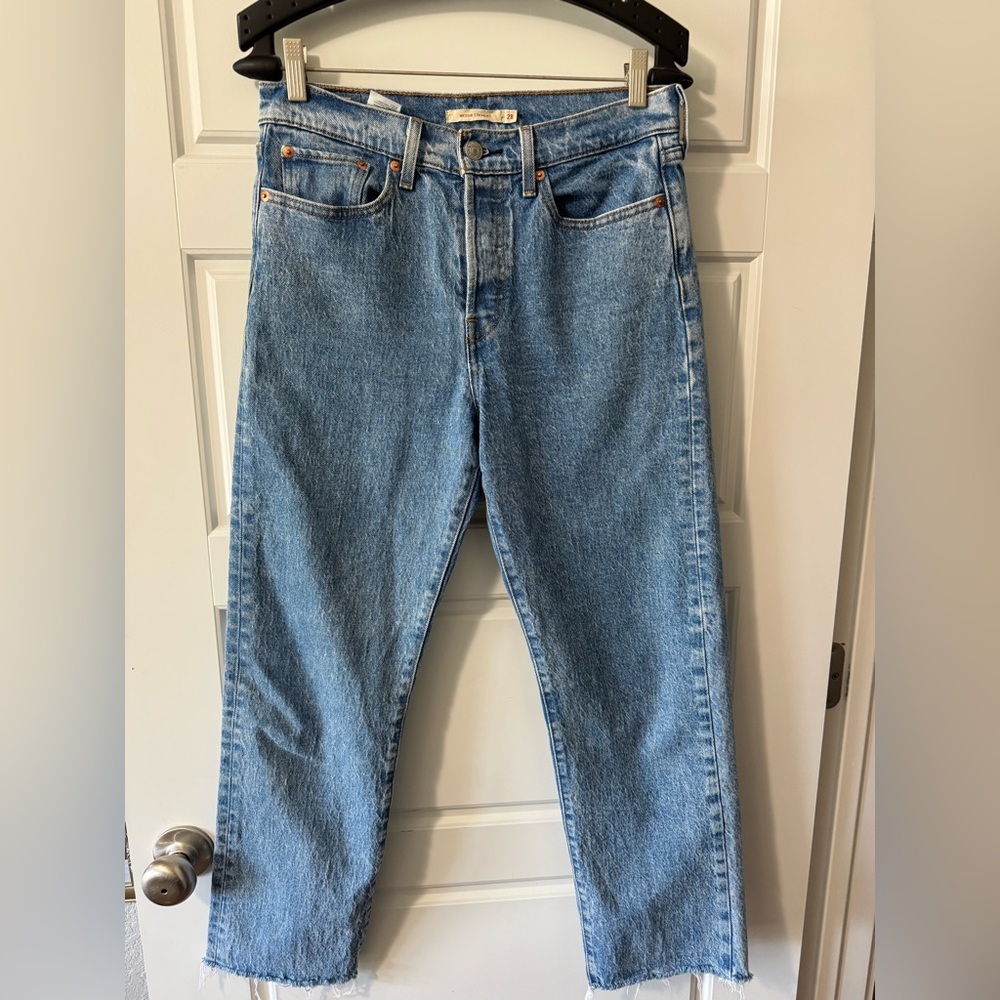 Levi's Wedgie Straight Jeans - Light Blue